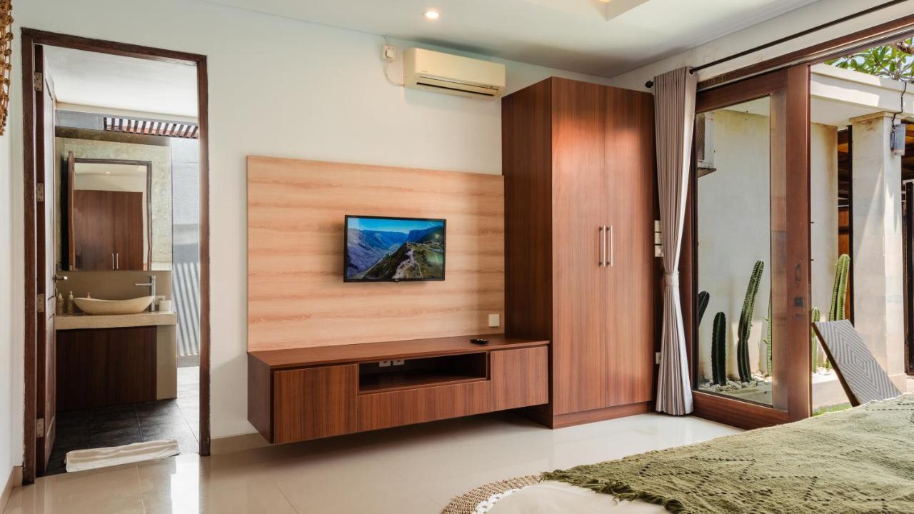 Cosy And Cheerful 2 Bedroom Villa 5Mins To Finns Canggu  Exterior photo
